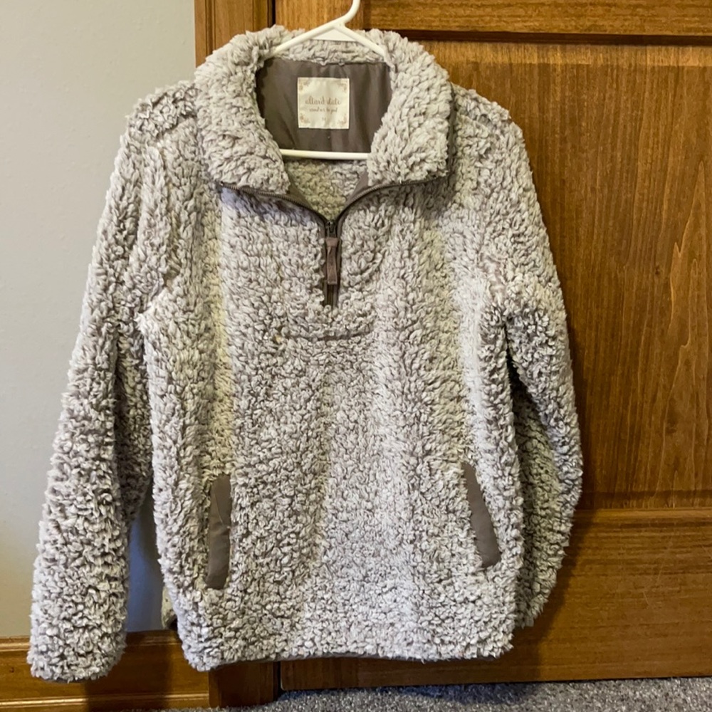 Fuzzy quarter zip